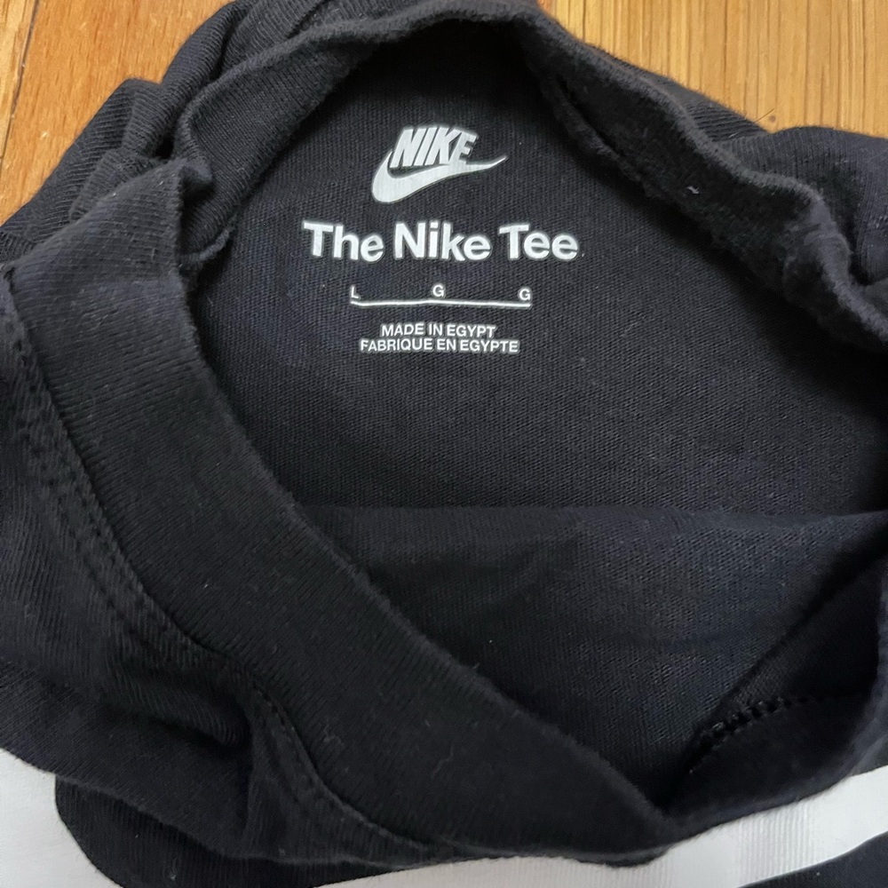 Girls Nike Black Tee